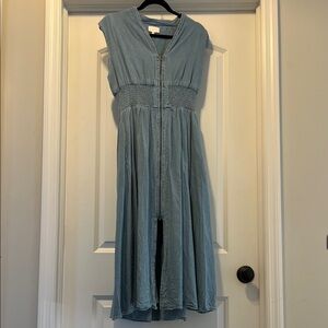 THE EVETTE LIGHT WASH DENIM ZIP FRONT MIDI DRESS